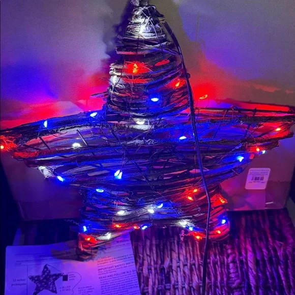 Pottery Barn Rattan Twinkle Star Red , White & Blue BNIB - Picture 3 of 6